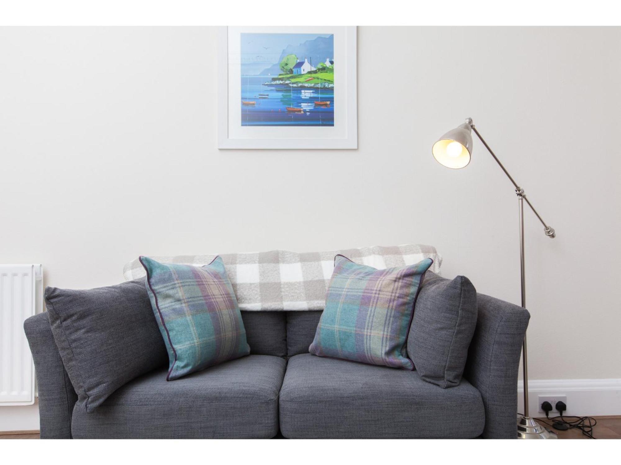Pass The Keys Spacious 2-Br Flat For 4 In Morningside Edinburgh Exterior photo