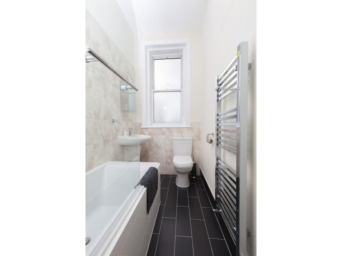 Pass The Keys Spacious 2-Br Flat For 4 In Morningside Edinburgh Exterior photo