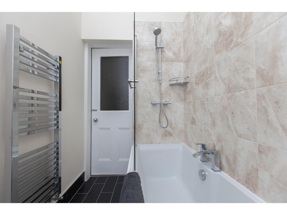Pass The Keys Spacious 2-Br Flat For 4 In Morningside Edinburgh Exterior photo